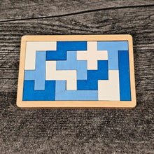 Load image into Gallery viewer, Pocket Pentominoes Puzzle