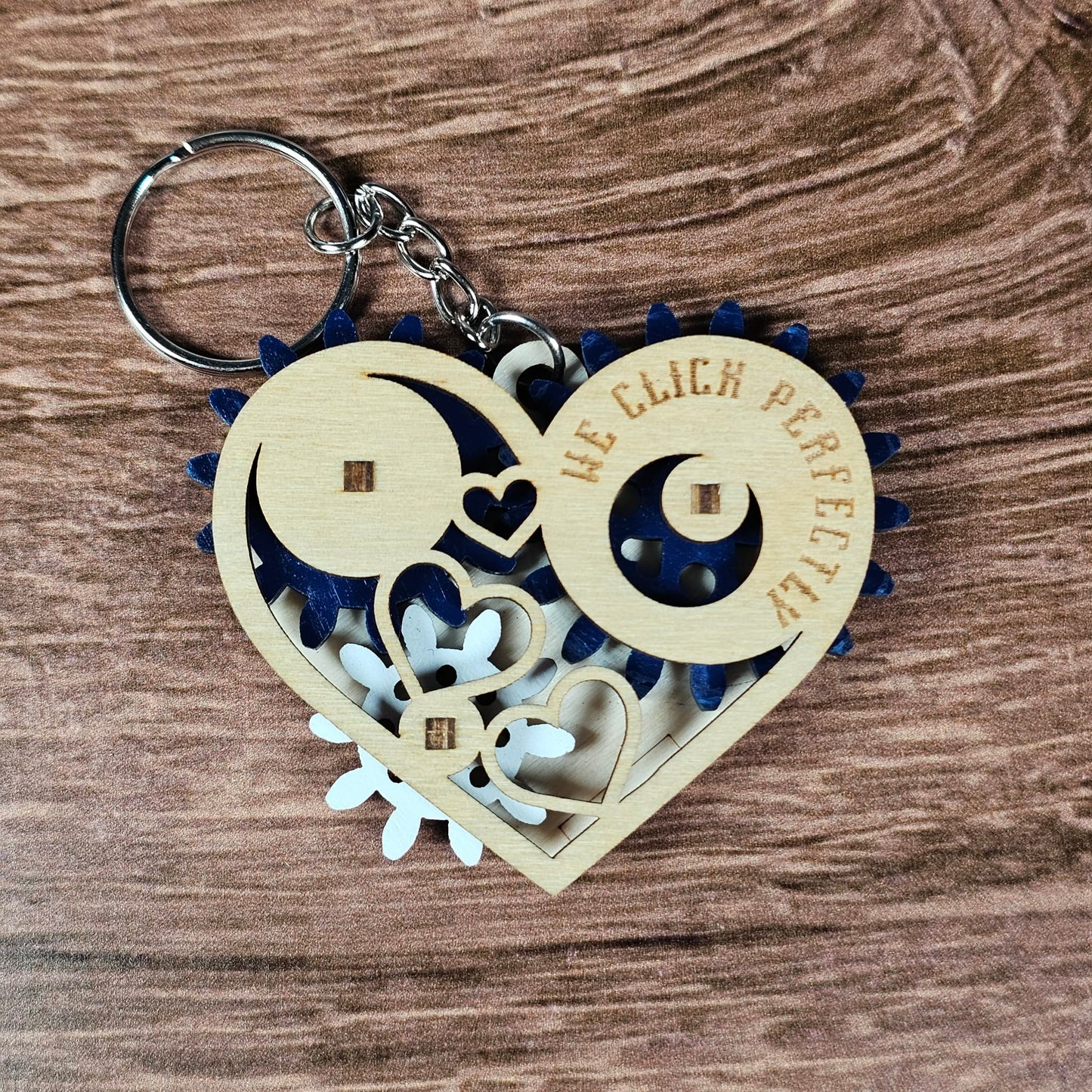 Wooden Heart Gear Keychain | Fidget Spinner