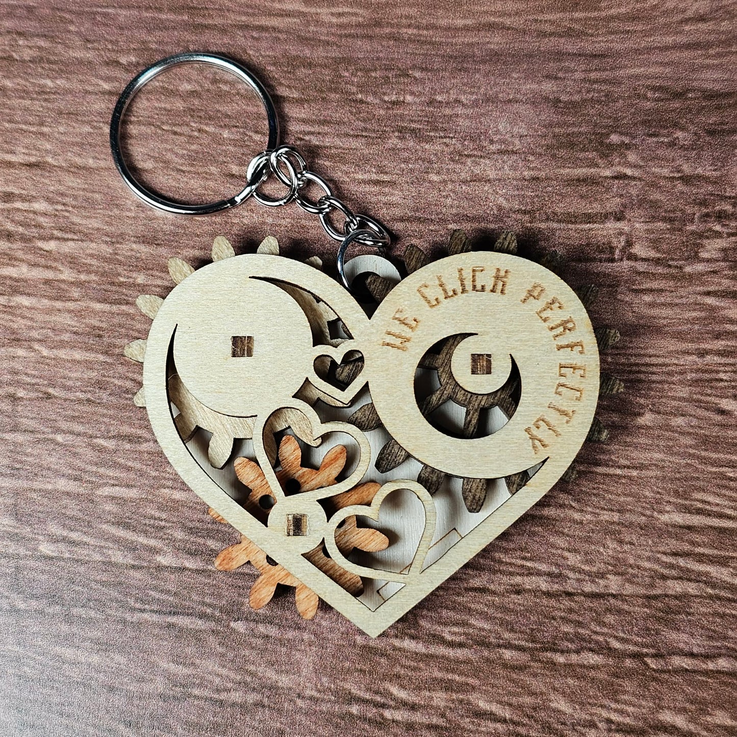 Wooden Heart Gear Keychain | Fidget Spinner