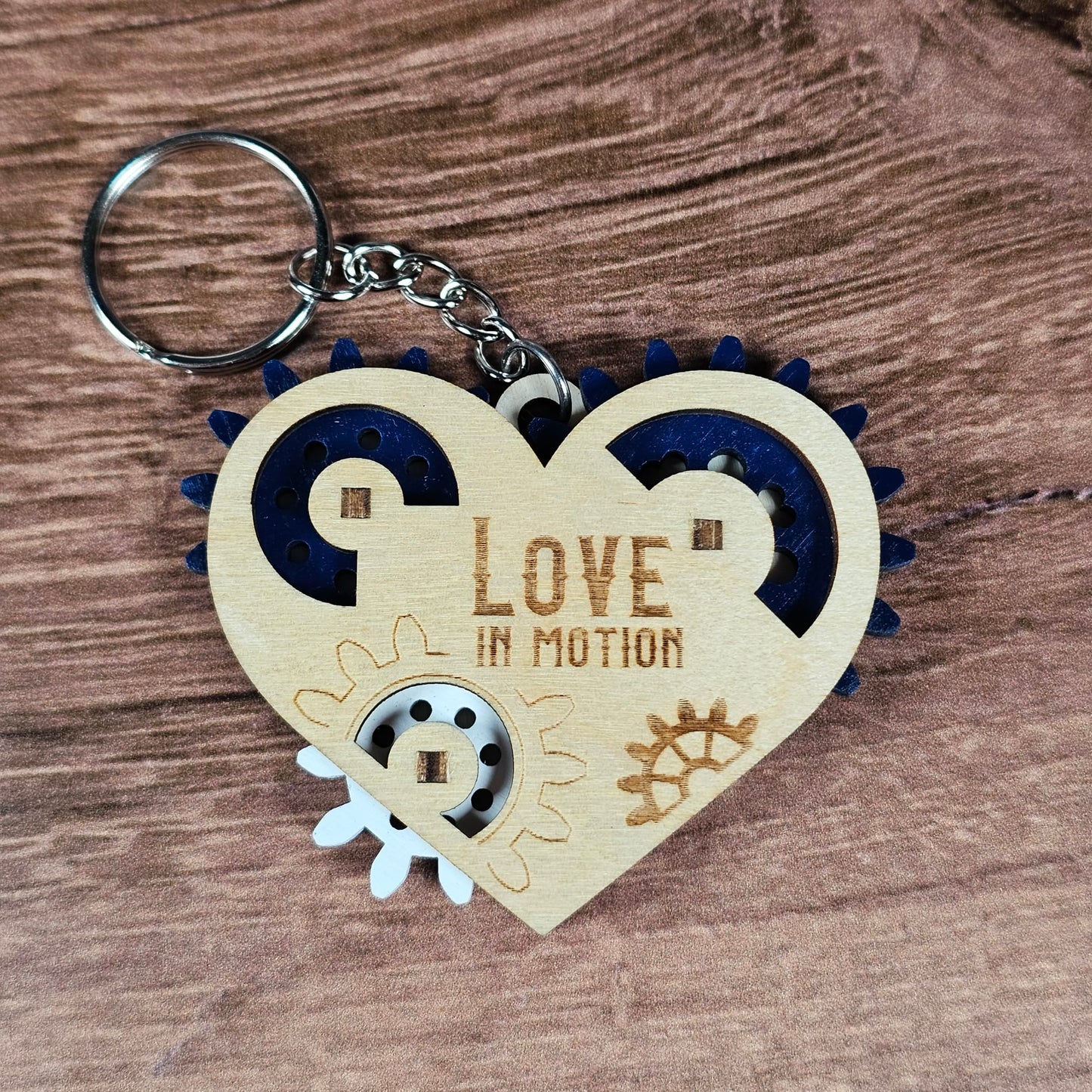 Wooden Heart Gear Keychain | Fidget Spinner
