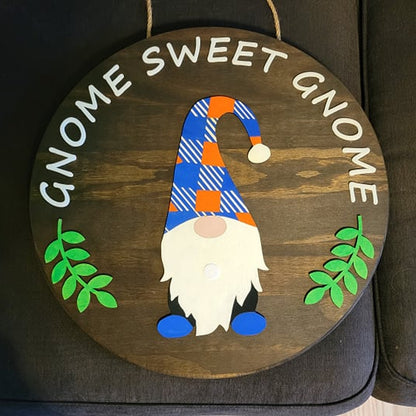Plaid Gnome Sign with Interchangeable Accessories
