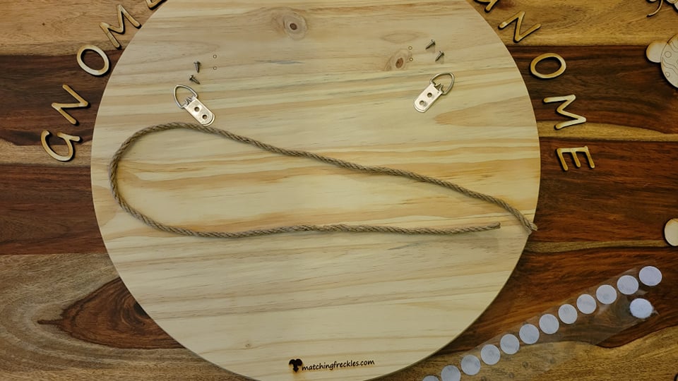 DIY Plaid Gnome Sign with Interchangeable Accessories